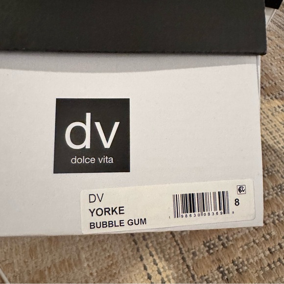 NEW DV by Dolce Vita Yorke Block Heel Sandal in Bubblegum - Picture 8 of 8